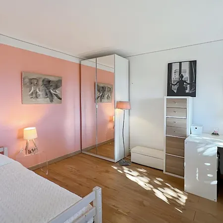 Holiday home Family House In Quiet And Residential Area