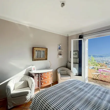 Holiday home Family House In Quiet And Residential Area Hyeres